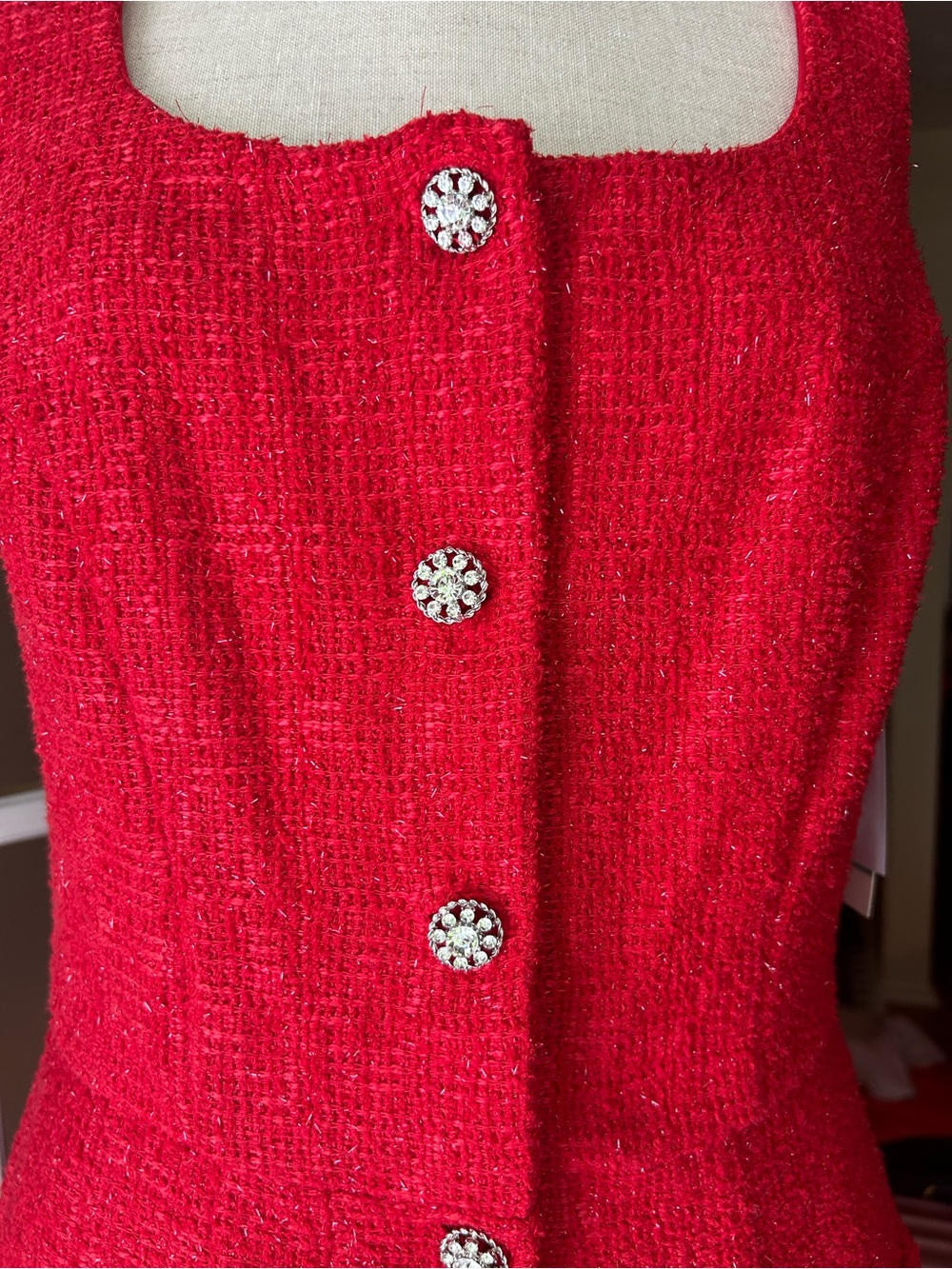 Taylor cherry Red shimmer Tweed Sleeveless rhinestone button cocktail dress. - Picture 2 of 13